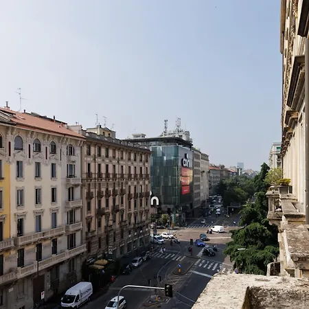 Apartament Duomo A 15 Minuti A Piedi - Balcone Wifi Mediolan